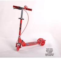 اسکوتر سایز بزرگ چراغدار ترمز دار زنگدار کیفی ۹۵ کیلو تحمل وزن